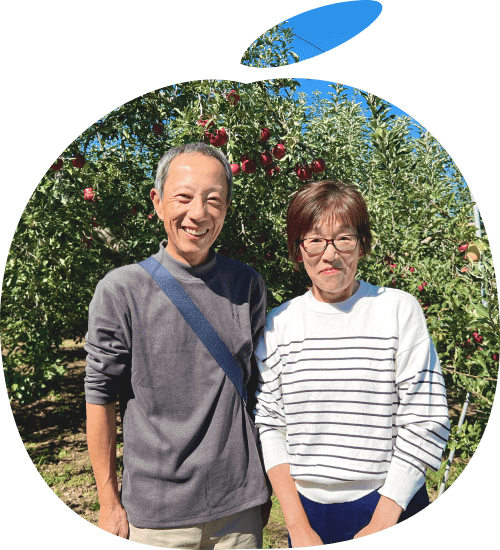 夫婦が並んでいる